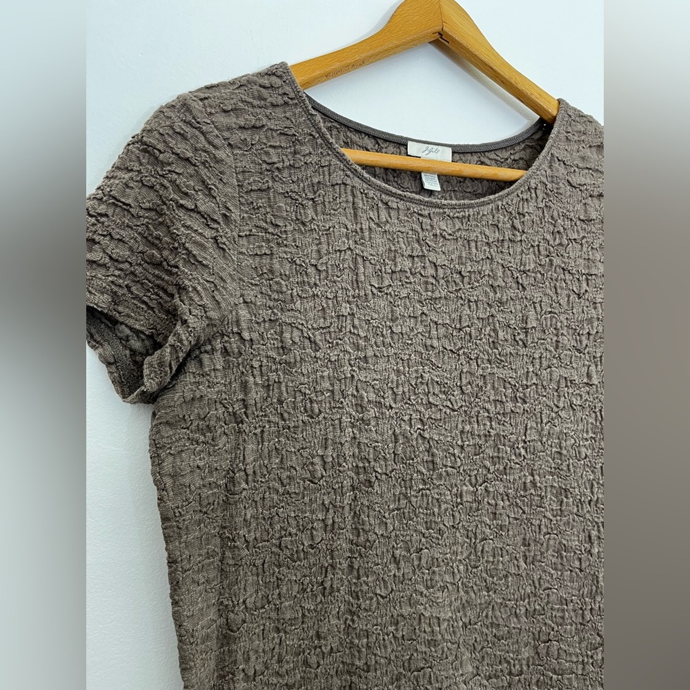 J.Jill Women’s Medium Crinkle Textured Stretch Top Brown Mocha Short Sleeve Tee - Picture 2 of 6